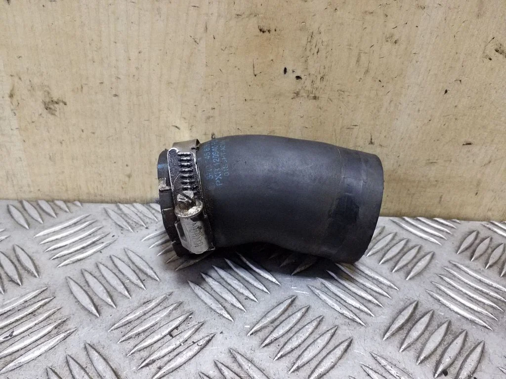 Intercooler hose/pipe 5N0145828D