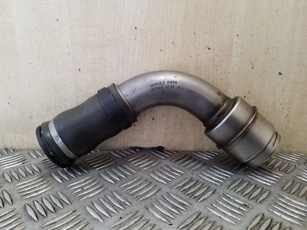 Intercooler hose/pipe