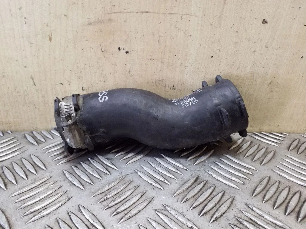 Intercooler hose/pipe 4F0145708C