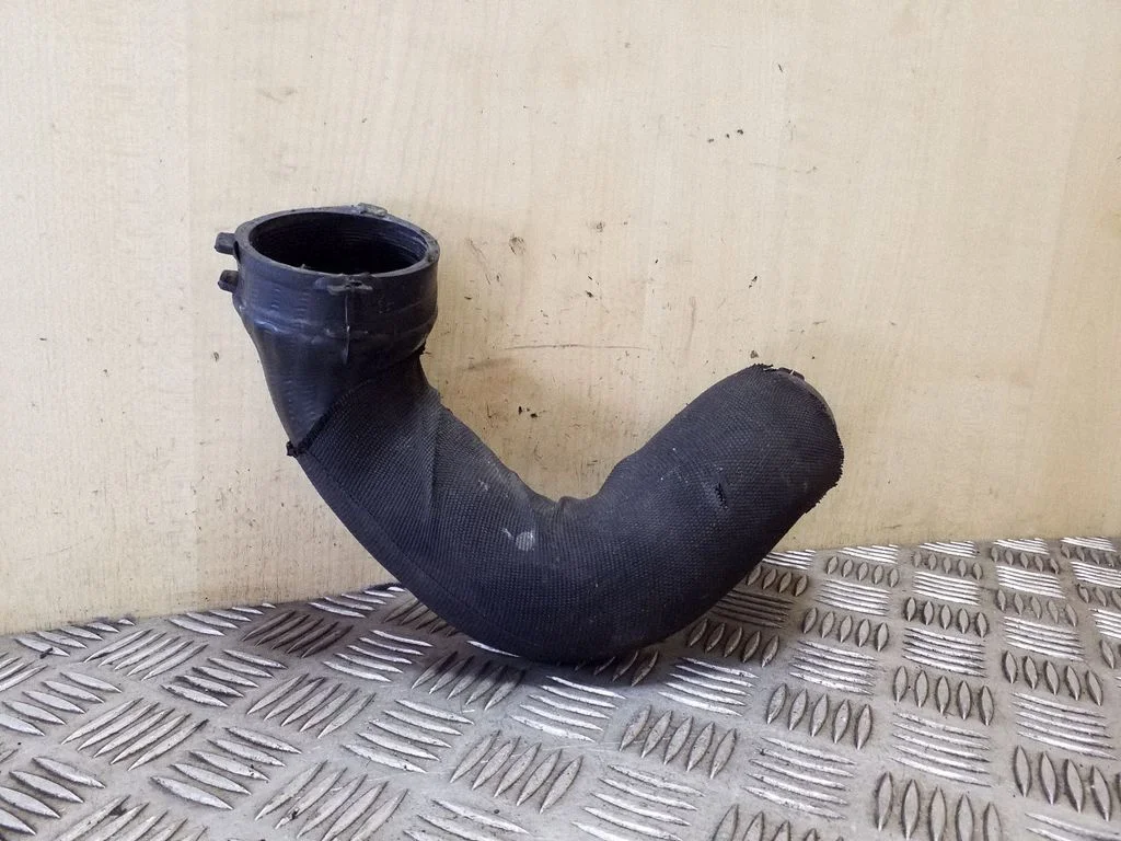 Intercooler hose/pipe 4F0145737C