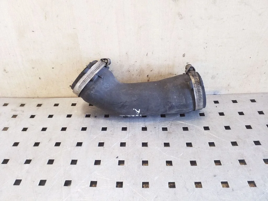Intercooler hose/pipe 4F0145708K