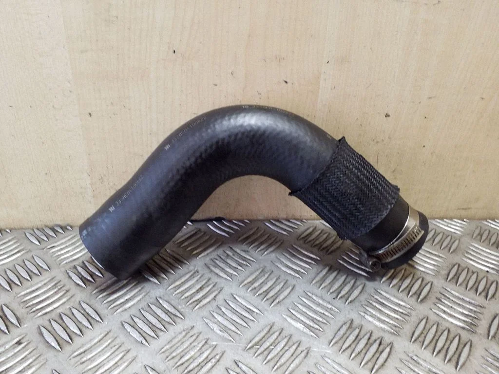 Intercooler hose/pipe