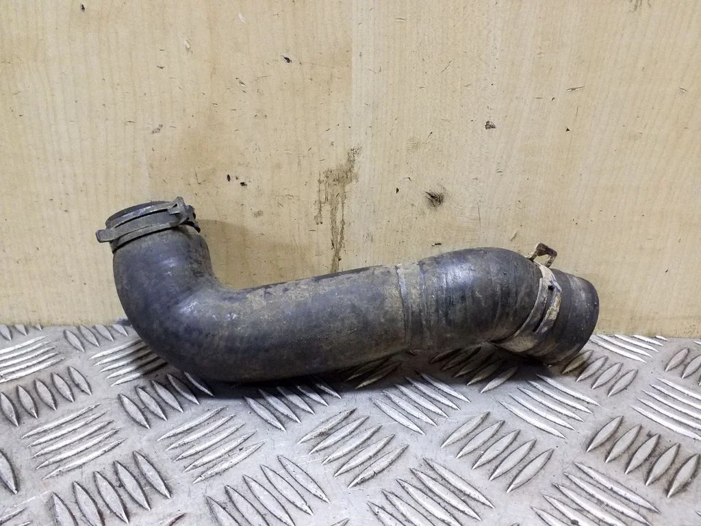 Intercooler hose/pipe 1J0145828C