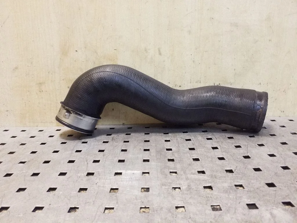 Intercooler hose/pipe A1645280382
