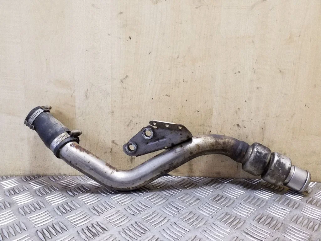 Intercooler hose/pipe