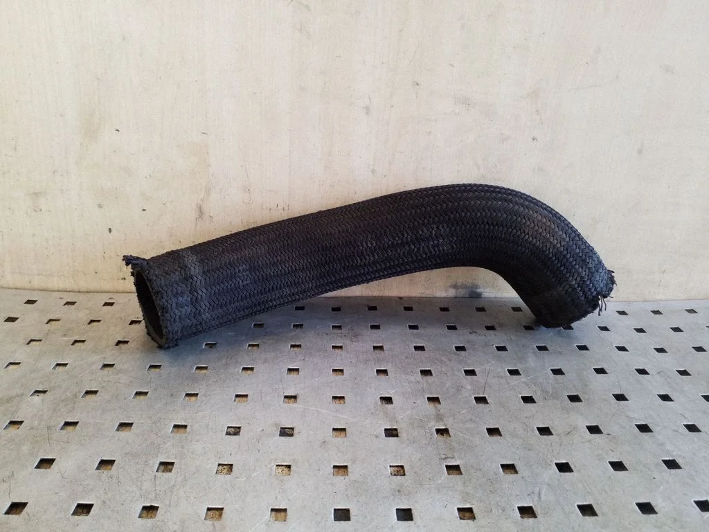 Intercooler hose/pipe