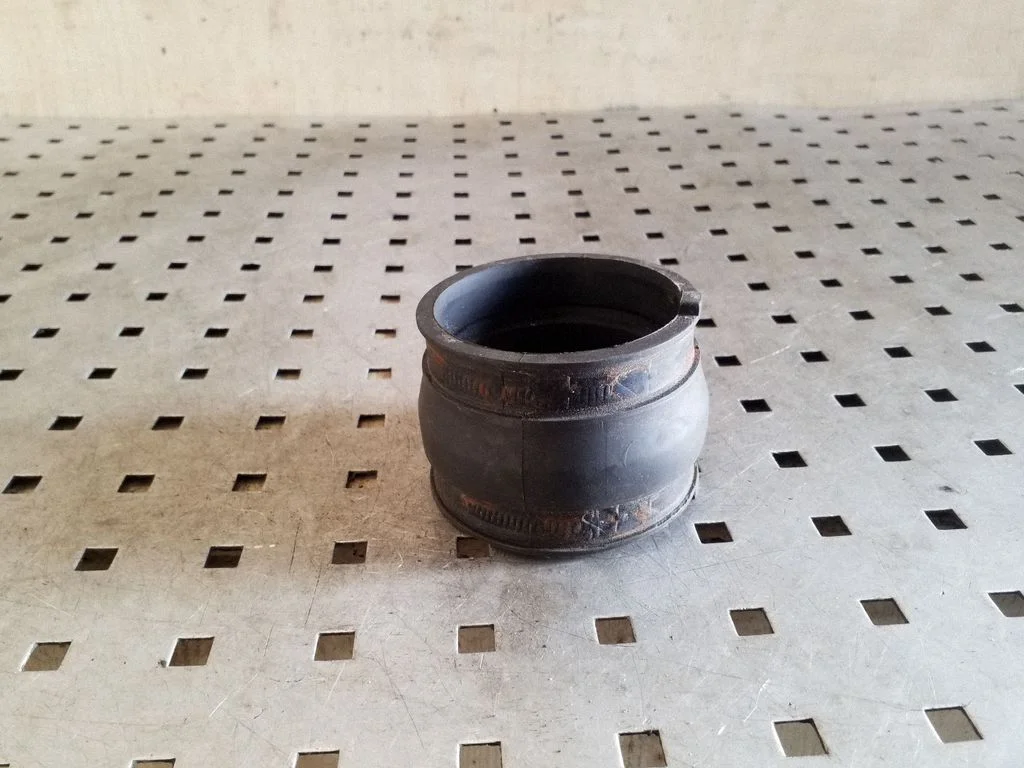 Intercooler hose/pipe