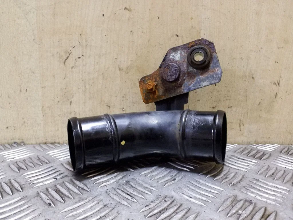 Intercooler hose/pipe