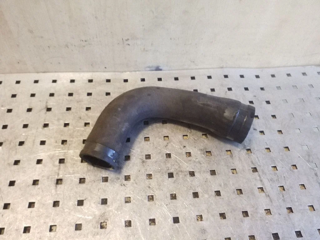Intercooler hose/pipe