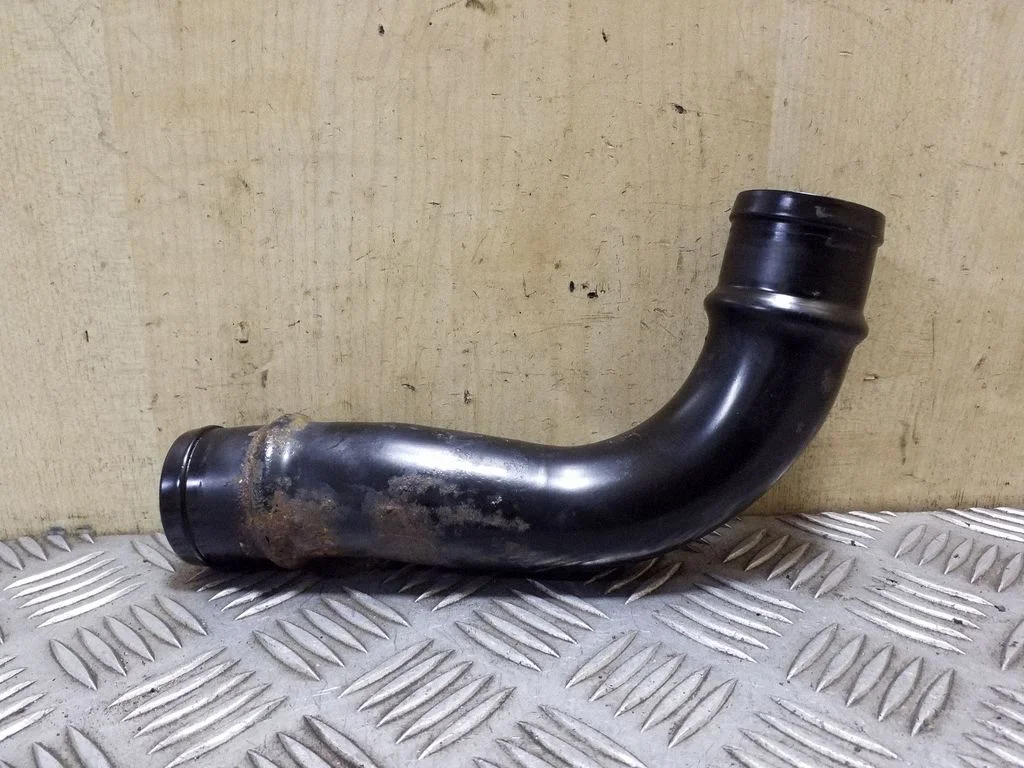 Intercooler hose/pipe