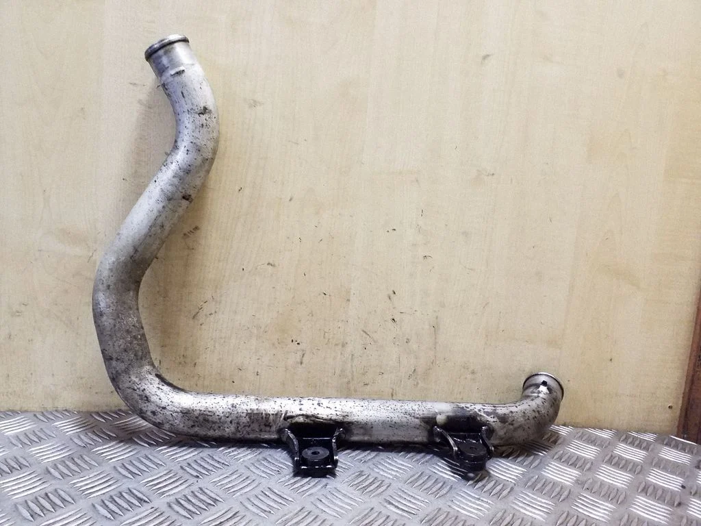 Intercooler hose/pipe