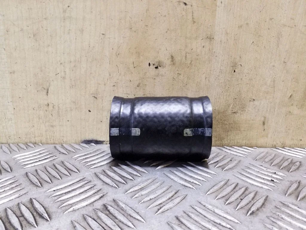 Intercooler hose/pipe