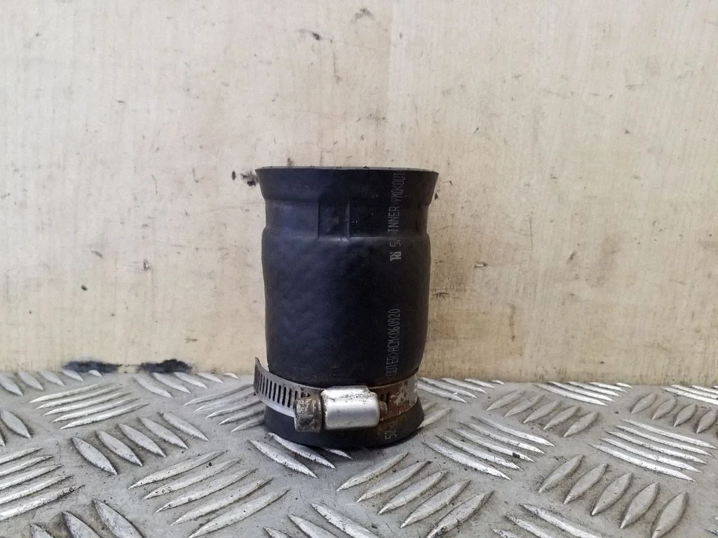 Intercooler hose/pipe