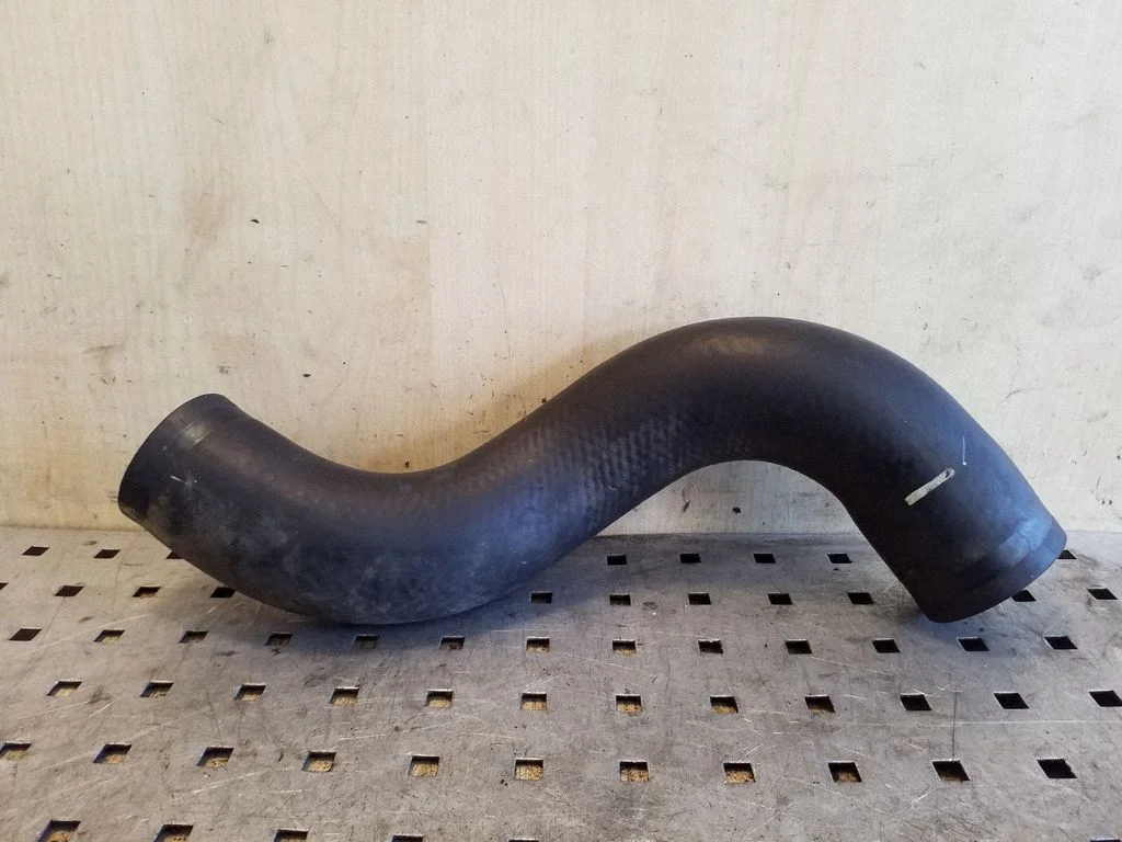 Intercooler hose/pipe