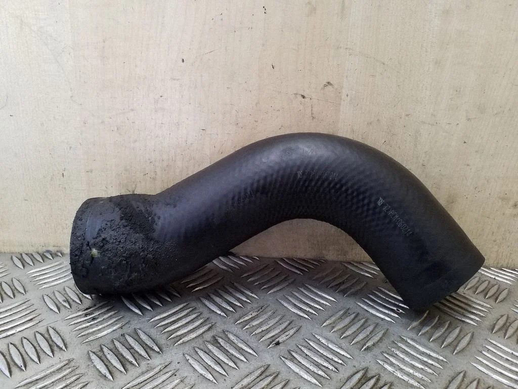 Intercooler hose/pipe