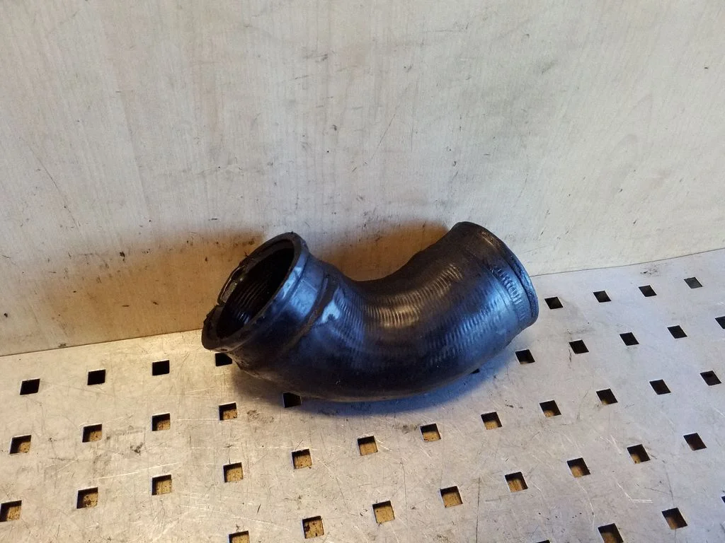 Intercooler hose/pipe 5N0145762AC