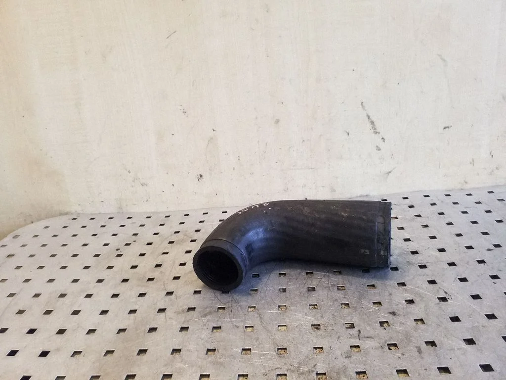 Intercooler hose/pipe