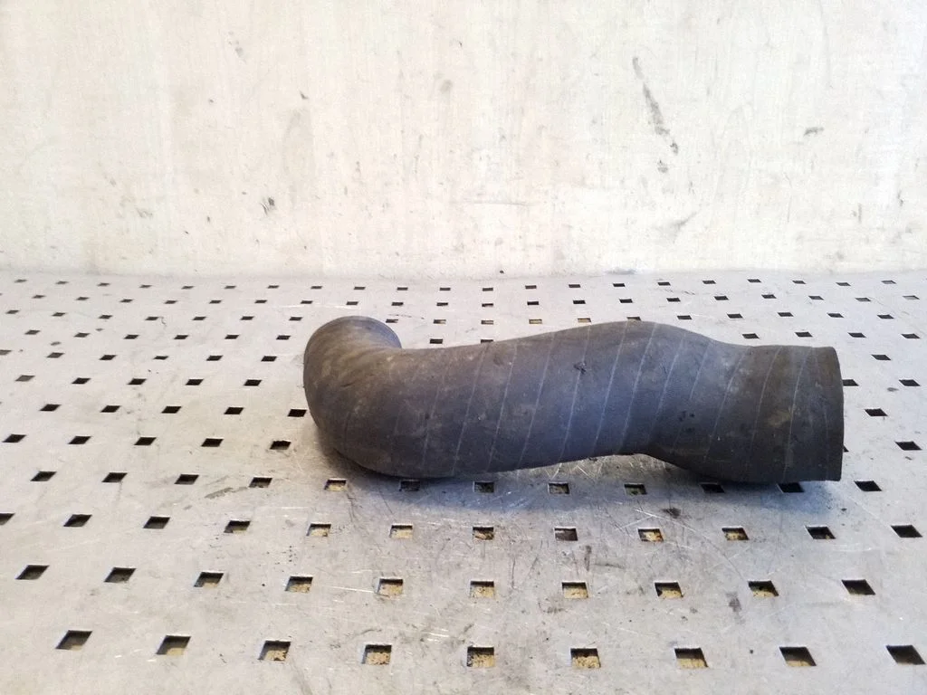 Intercooler hose/pipe