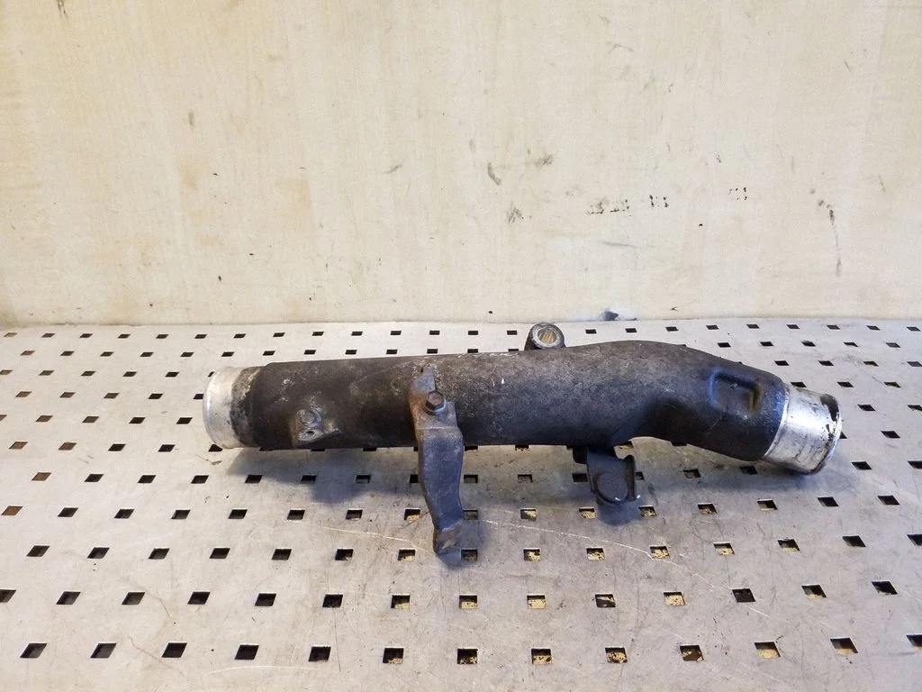 Intercooler hose/pipe