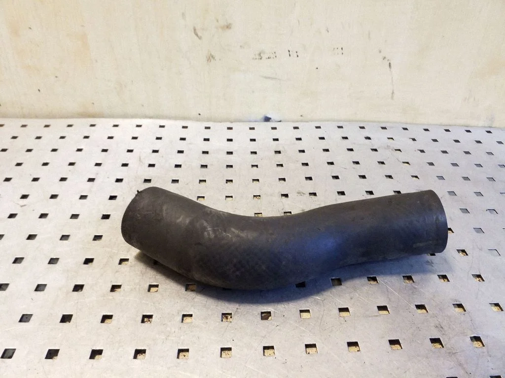 Intercooler hose/pipe 050530