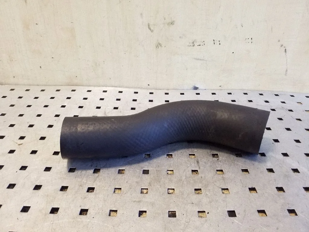 Intercooler hose/pipe 040528