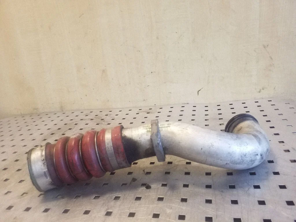 Starpdzesētāja šļūtene (-es)/ caurule (-es) – BMW X6 E71 (2008-2014)