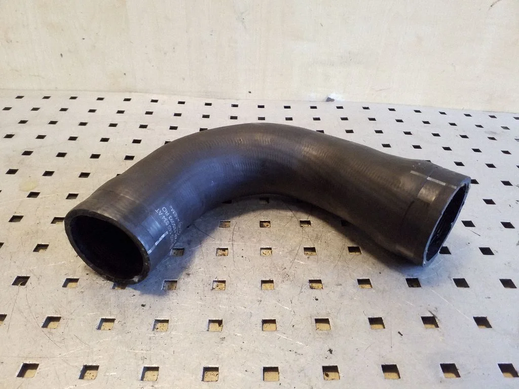 Intercooler hose/pipe 1K0145834AT
