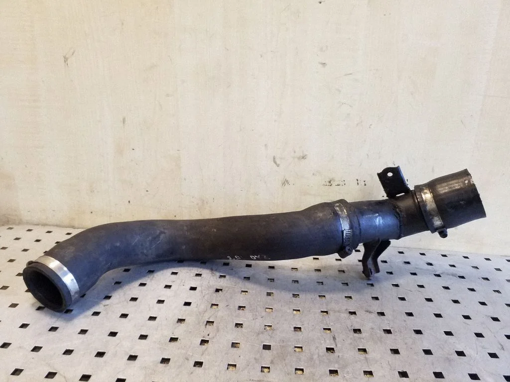 Intercooler hose/pipe