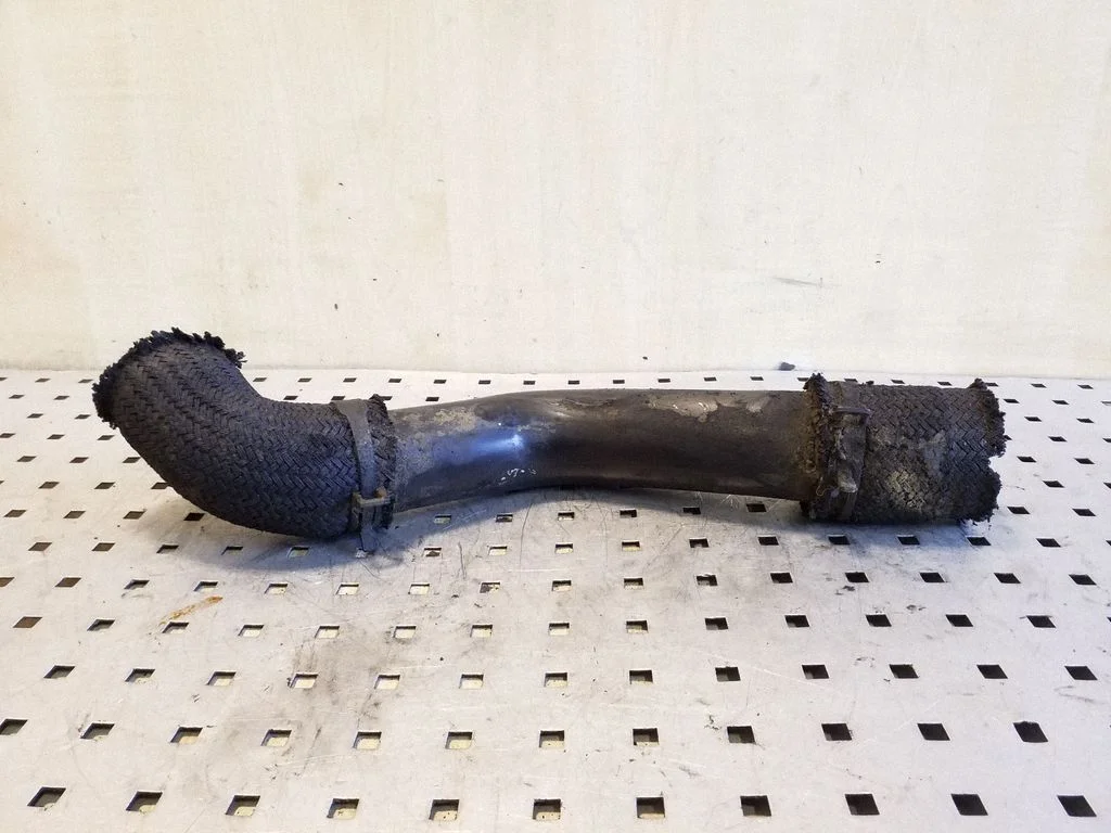 Intercooler hose/pipe