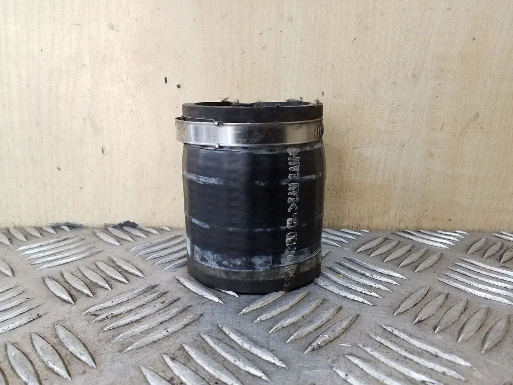 Intercooler hose/pipe