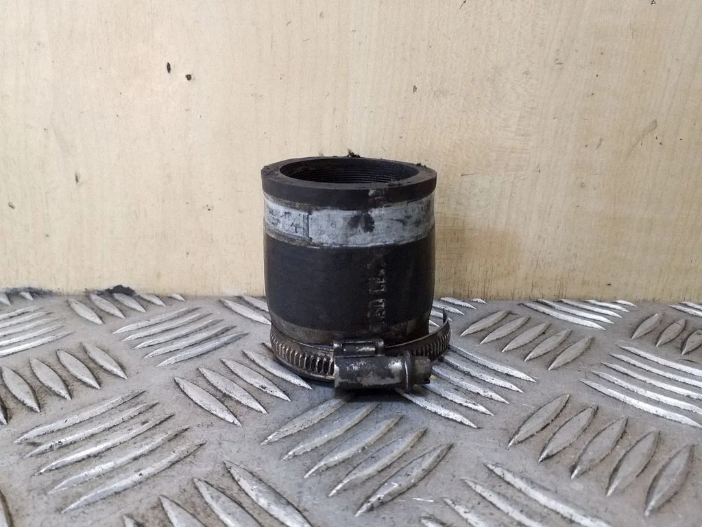 Intercooler hose/pipe