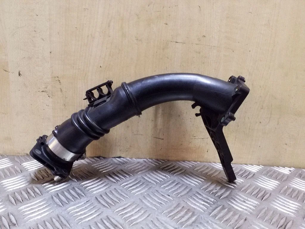 Intercooler hose/pipe AV6Q9351BC – Ford Focus (2010-2017)