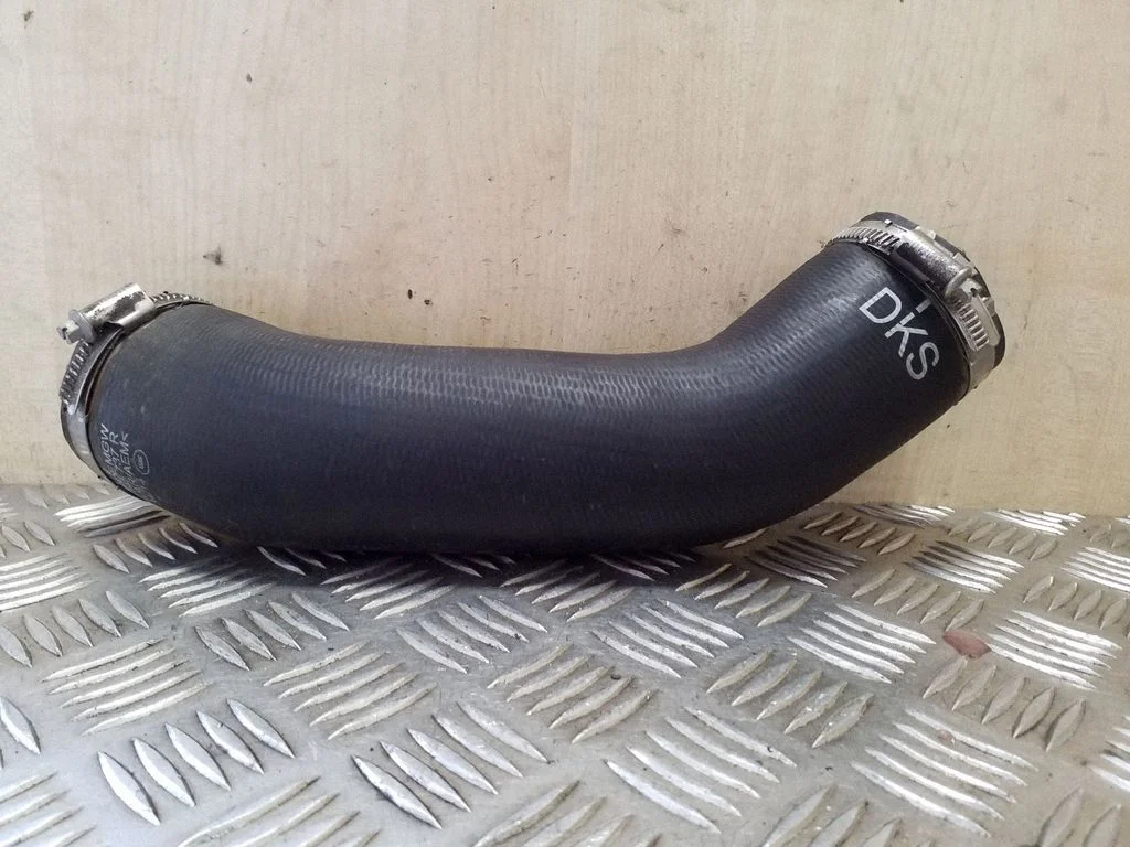 Intercooler hose/pipe 4H0145737R – Audi A8 S8 D4 4H (2010-2016)