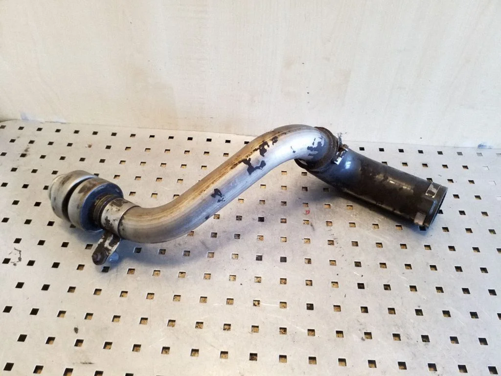 Intercooler hose/pipe