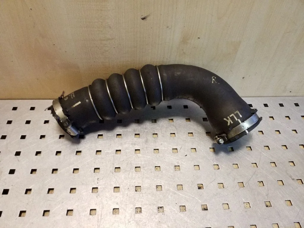 Intercooler hose/pipe 4F0145738F
