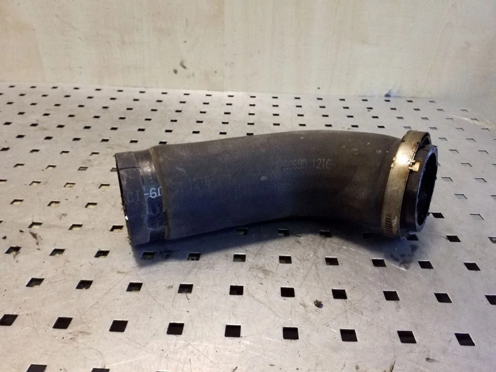 Intercooler hose/pipe