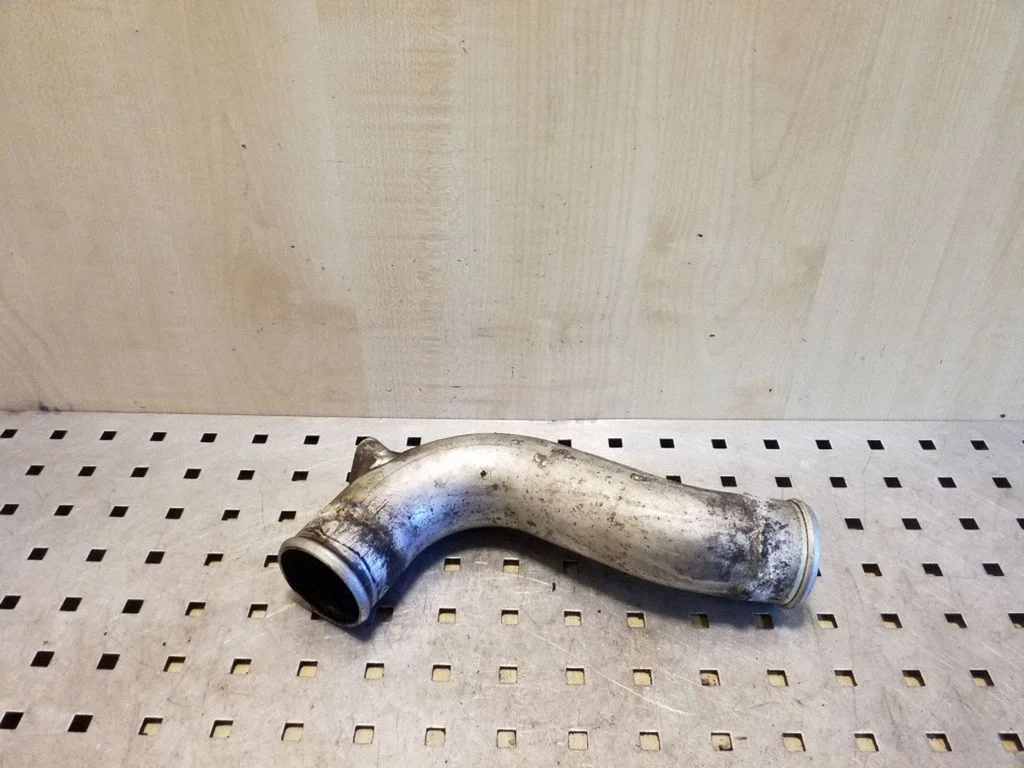 Intercooler hose/pipe