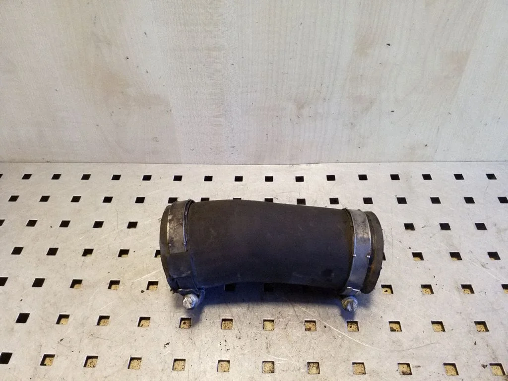 Intercooler hose/pipe 282642F450