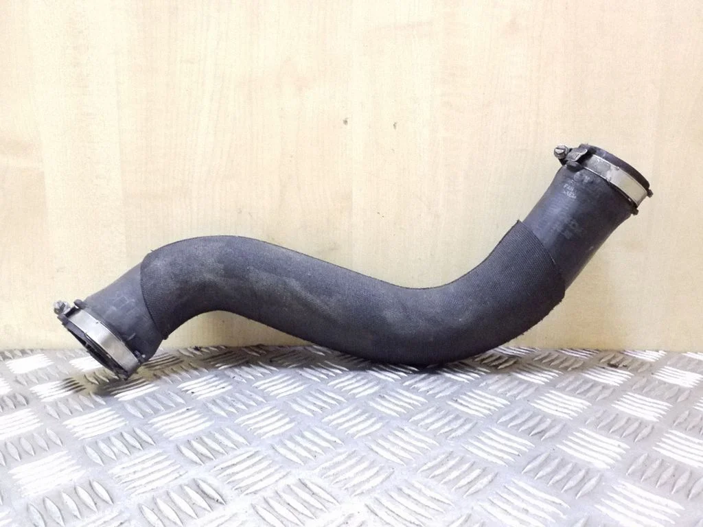 Intercooler hose/pipe 4F0145737J