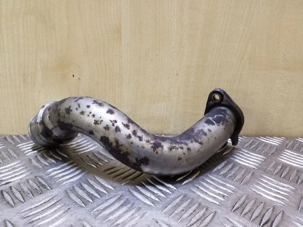 Intercooler hose/pipe