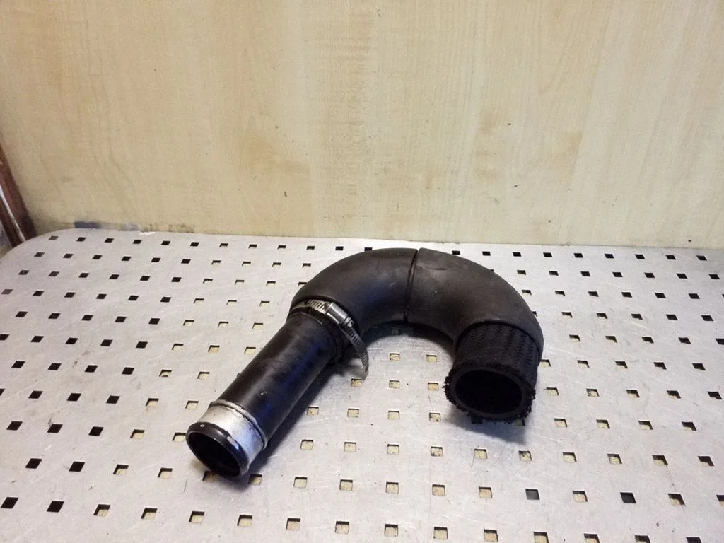 Intercooler hose/pipe