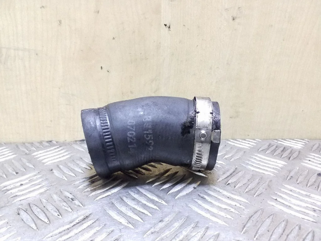 Intercooler hose/pipe 5N0145828F