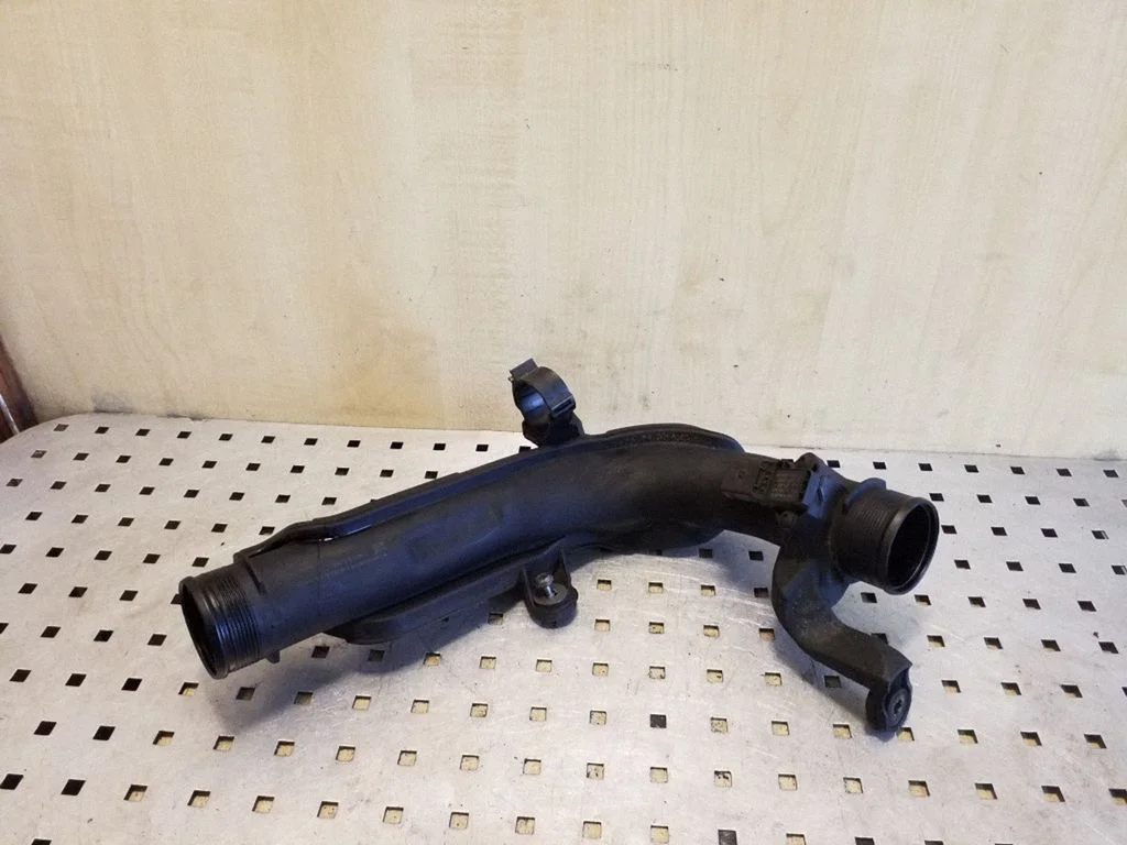Intercooler hose/pipe 1K0145770AE