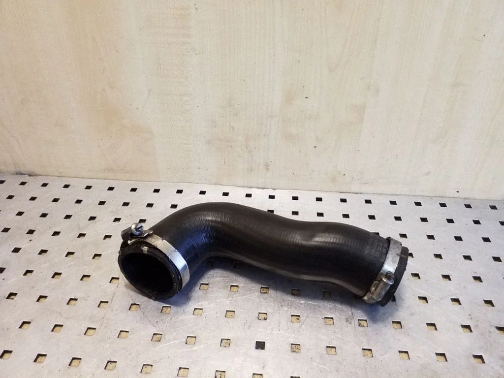 Intercooler hose/pipe 1K0145832AQ