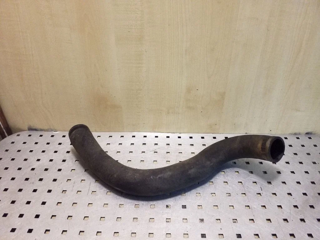 Intercooler hose/pipe