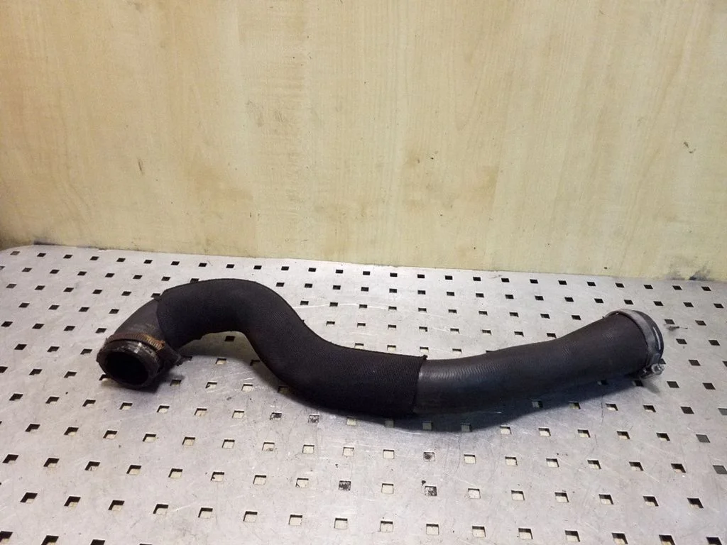 Intercooler hose/pipe AV616K863HG – Ford Focus (2010-2017)