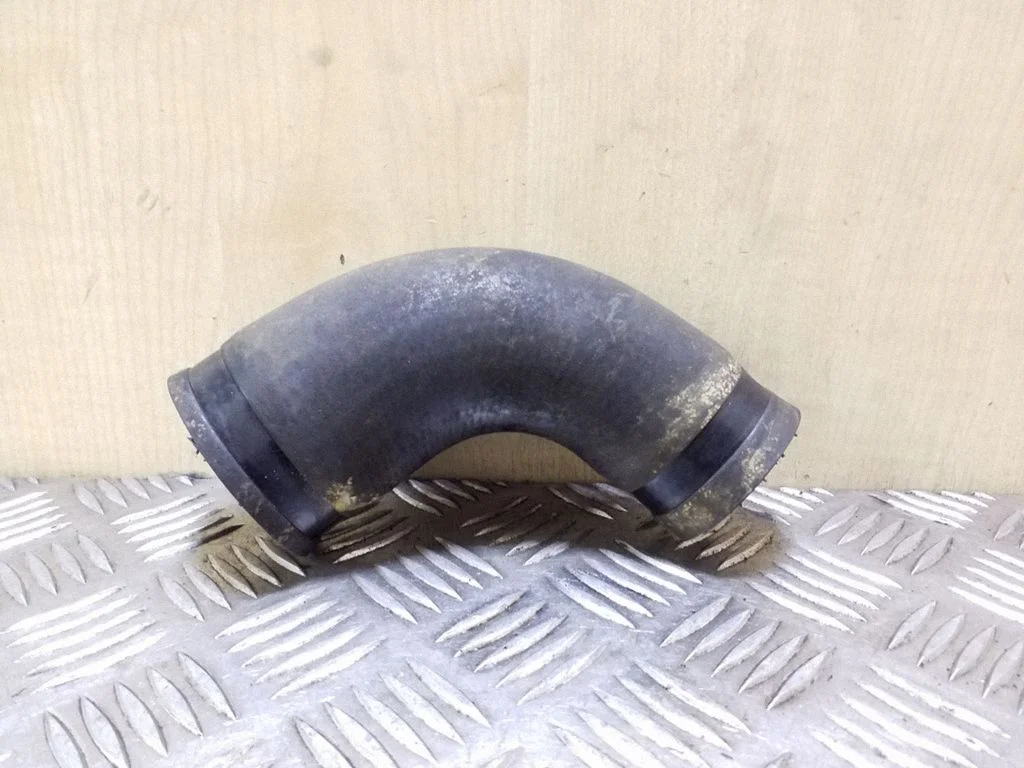 Intercooler hose/pipe