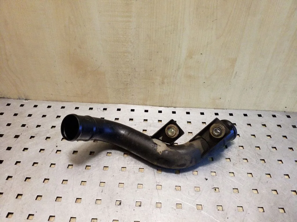 Intercooler hose/pipe