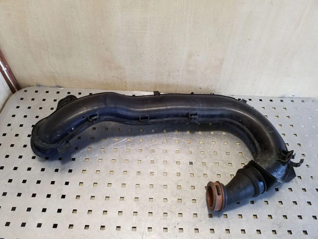 Intercooler hose/pipe N07011C160 – Ford Focus (2010-2017)