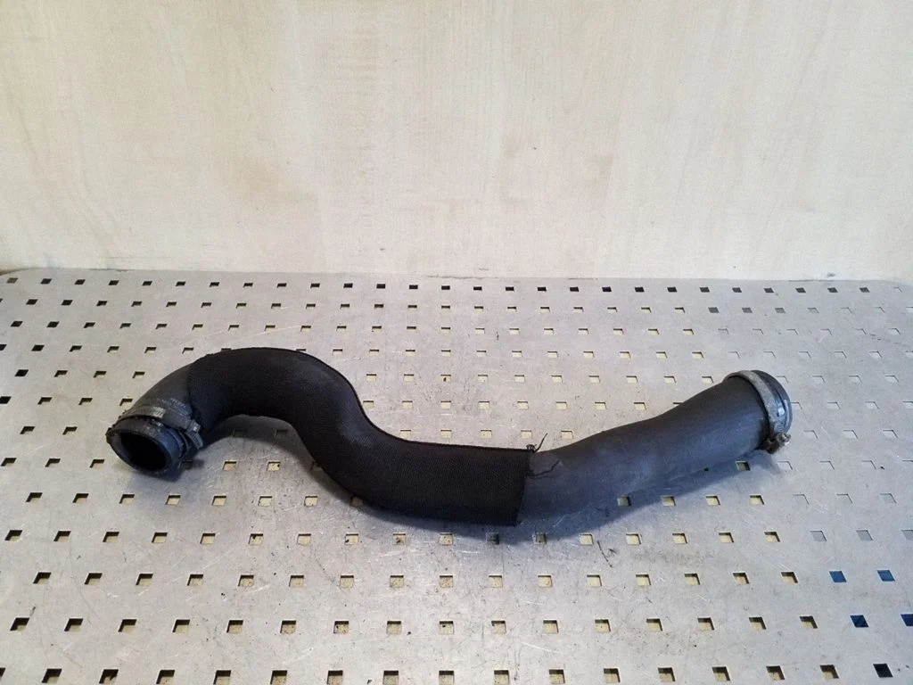Intercooler hose/pipe AV616K863HF – Ford Focus (2010-2017)